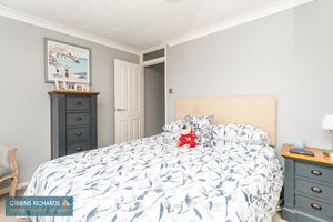 Bedroom- click for photo gallery